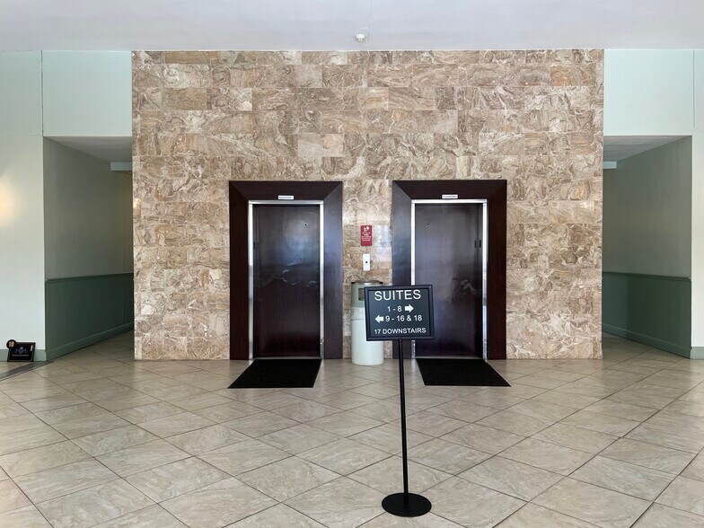 More Photos Of 4101 NW 3rd Ct, Plantation Medical For Lease