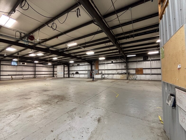 More Photos Of 912 Pittsburgh Rd, Butler Unknown For Lease