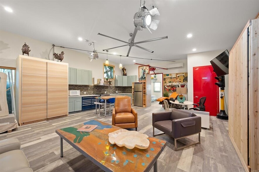 More Photos Of 5527 El Cajon Blvd, San Diego Storefront For Sale