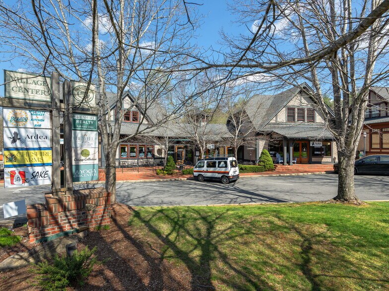 More Photos Of 10 E Market St, Black Mountain General Retail For Sale