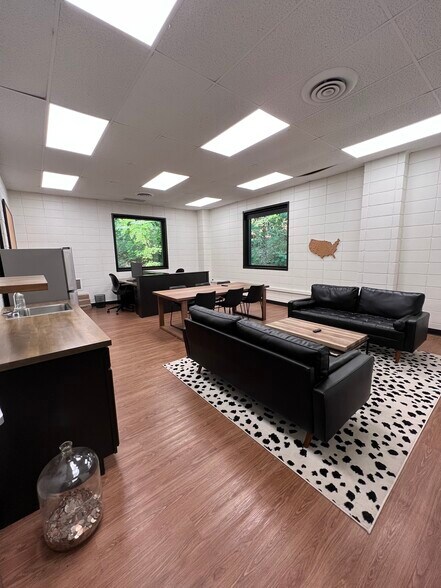 More Photos Of 501 Howell Rd, Greenville Office For Lease