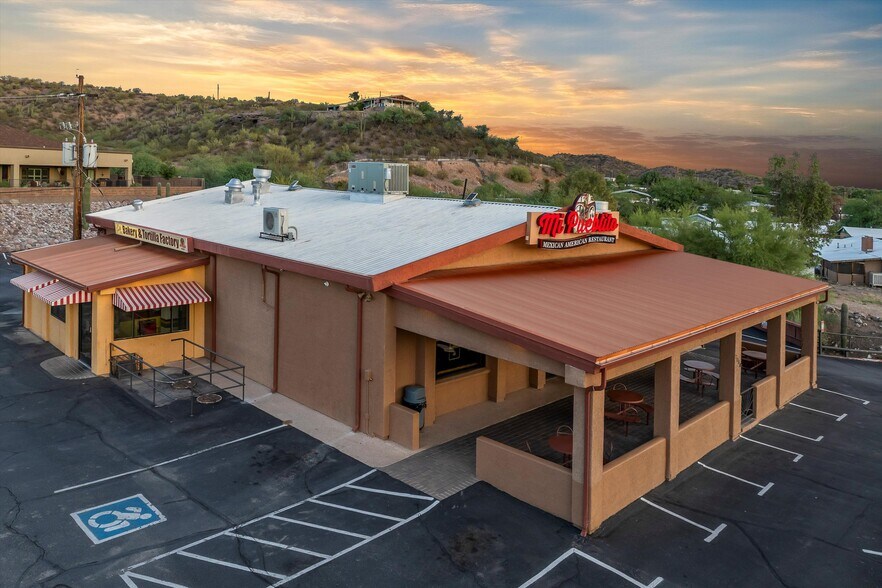 More Photos Of 706 N Old Hwy 77, Mammoth Restaurant For Sale