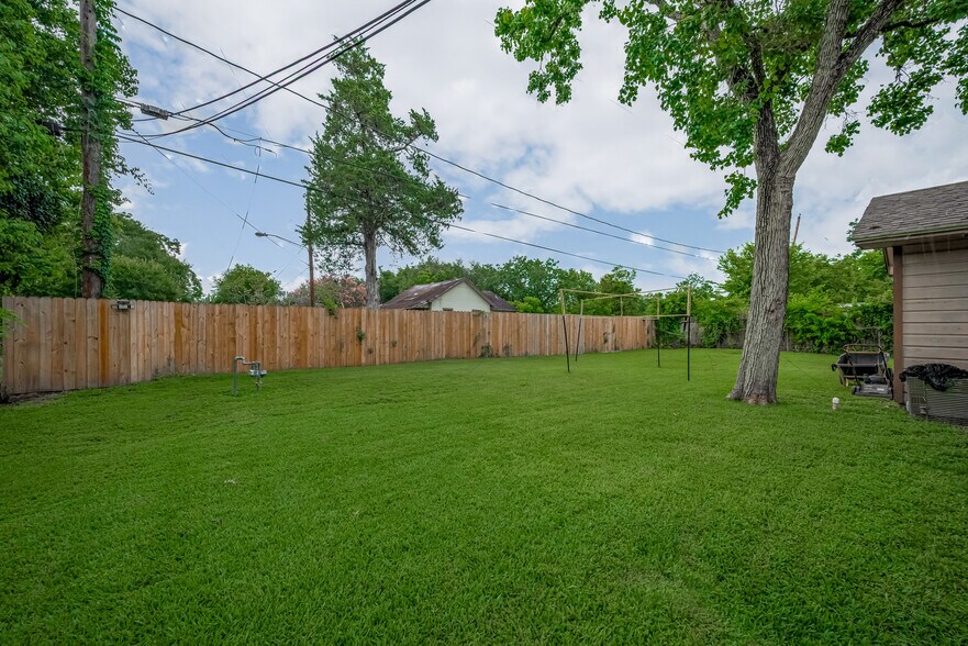 More Photos Of , Wharton Multifamily For Sale