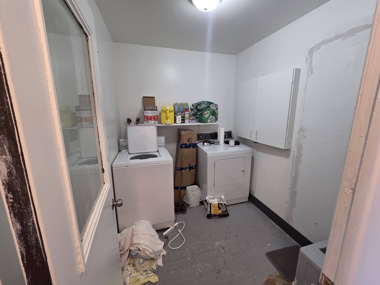 More Photos Of 4-6 Sykes St N, Meaford Apartments For Sale