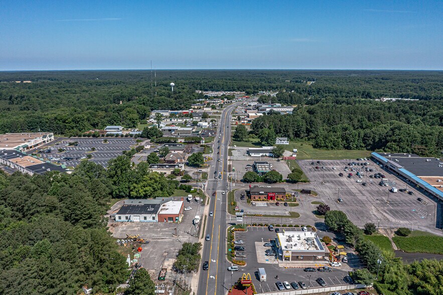 More Photos Of 279 N Main St, Kilmarnock General Retail For Sale