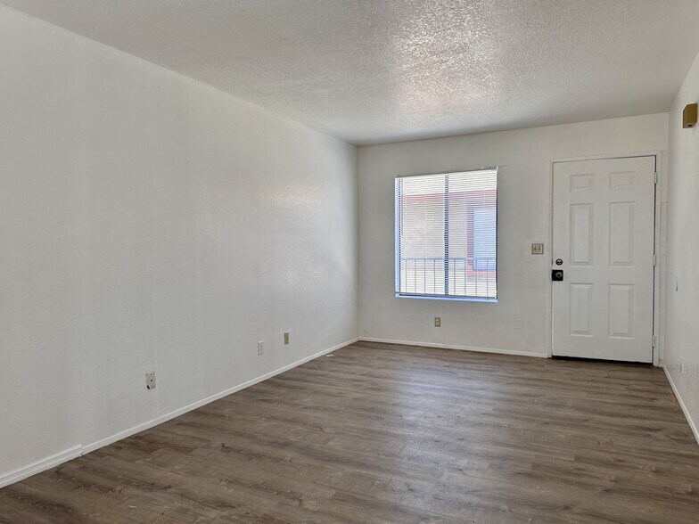 More Photos Of 619 E Ridgecrest Blvd, Ridgecrest Apartments For Sale