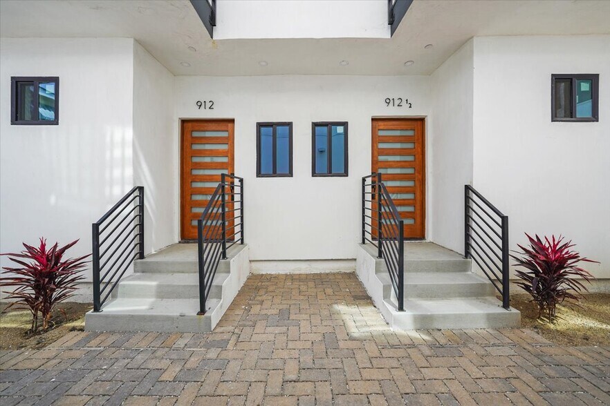 More Photos Of 910 Hudson ave, Los Angeles Apartments For Sale