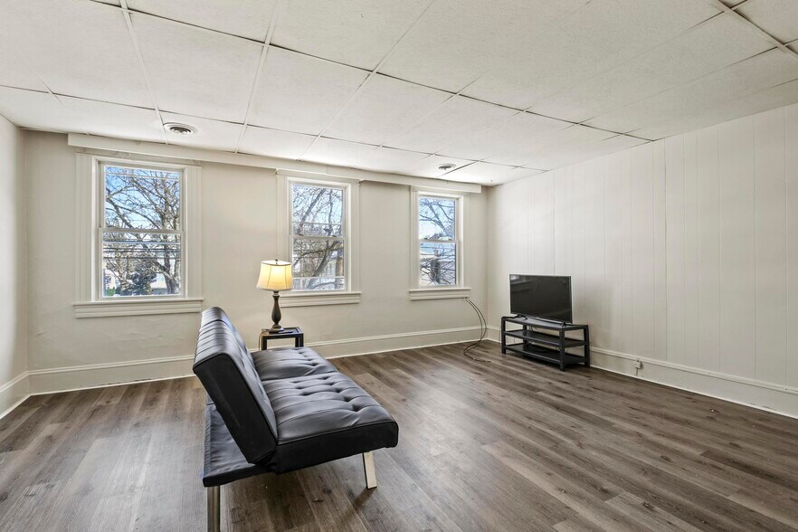 More Photos Of 37 Pierce St, Kingston Multifamily For Sale