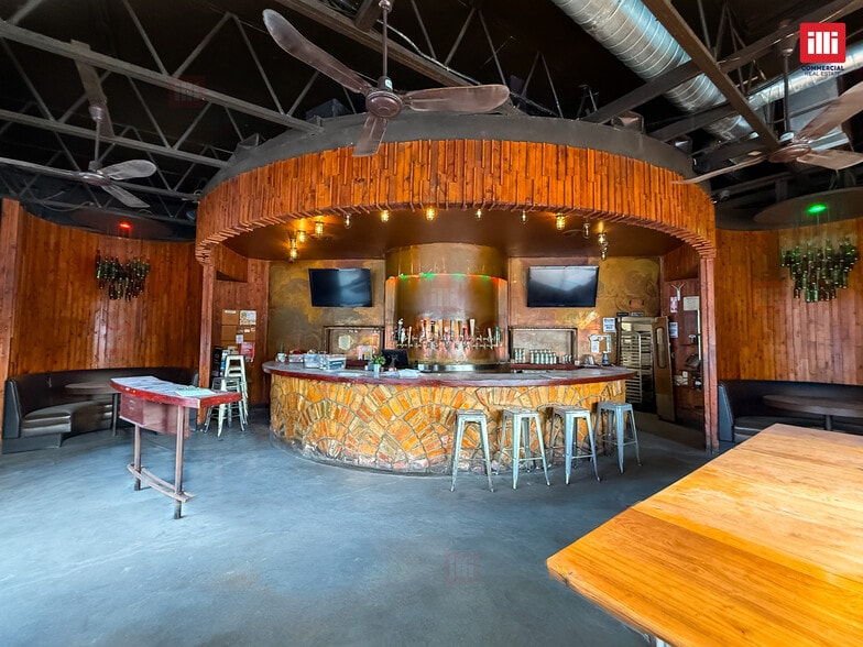 More Photos Of 1544 N Cahuenga Blvd, Hollywood Unknown For Lease