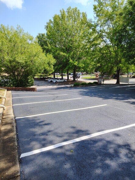 More Photos Of 160 Bastille Way, Fayetteville Office For Sale