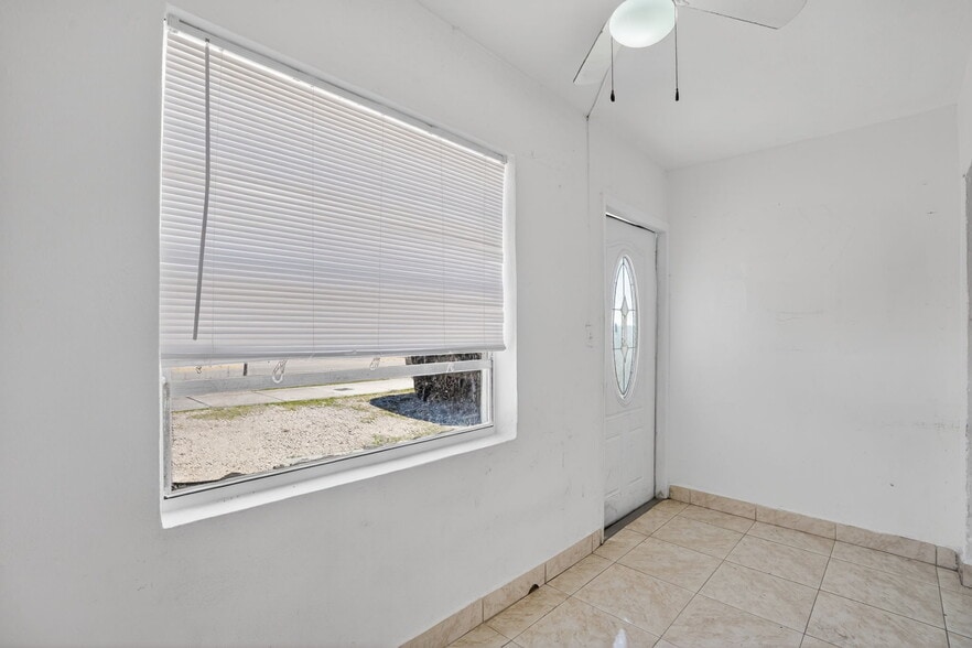 More Photos Of 5925 SW 64th St, South Miami Multifamily For Sale