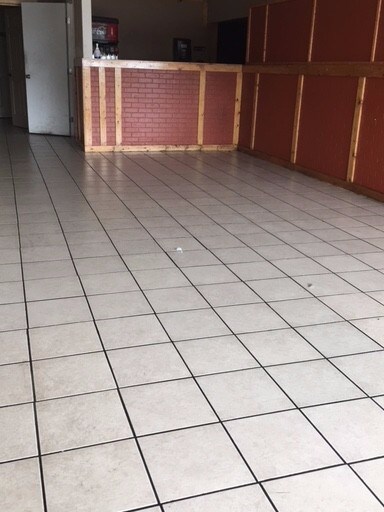 More Photos Of 4508-4514 Millbranch Rd, Memphis Convenience Store For Sale