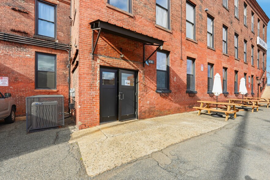More Photos Of 420 Dwight St, Holyoke Manufacturing For Lease