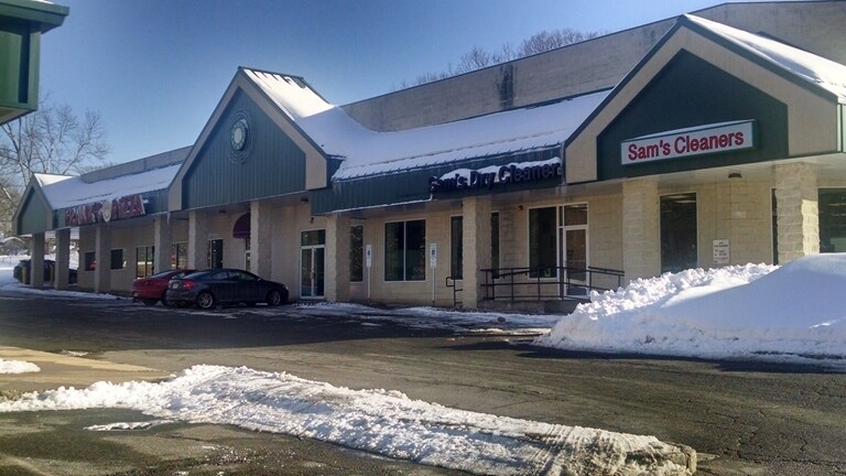 Primary Photo Of 50 Hopatchung Rd, Hopatcong General Retail For Lease