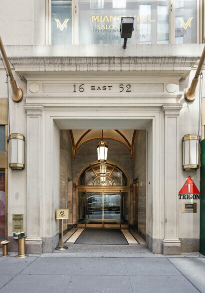 More Photos Of 16 E 52nd St, New York Office For Lease