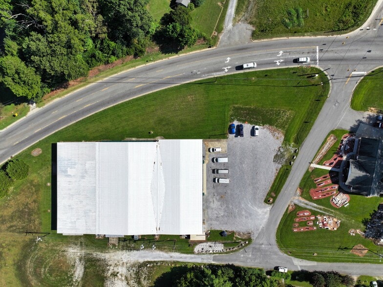 More Photos Of 3100 S Hwy 226, Marion Light Manufacturing For Lease