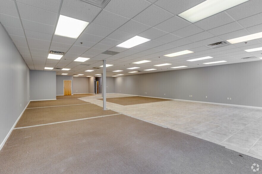 More Photos Of 4801-4839 Limestone Rd, Wilmington Unknown For Sale