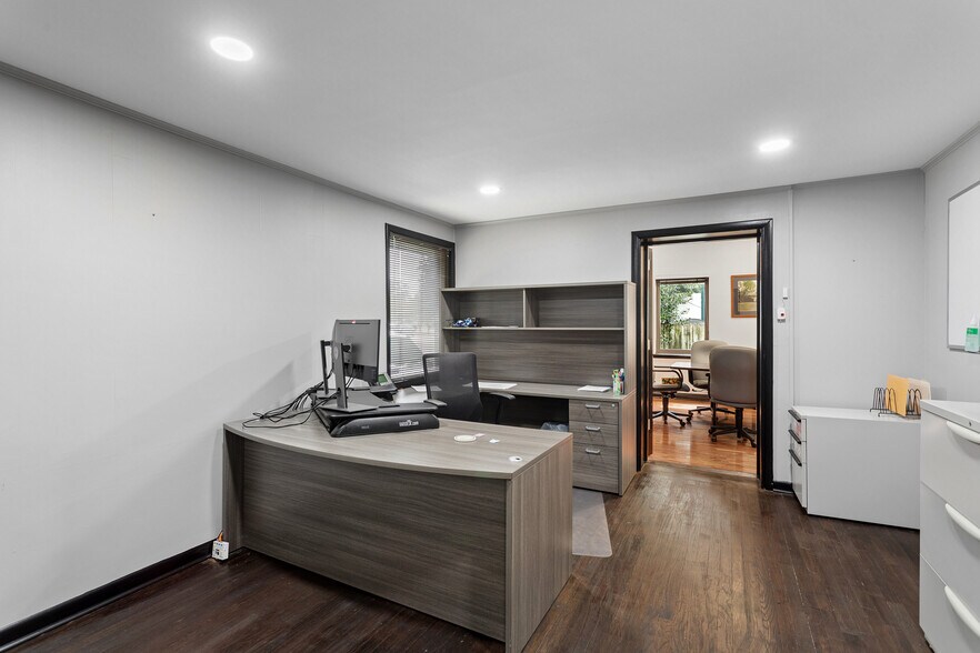 More Photos Of 2817 Erica Pl, Nashville Office For Sale