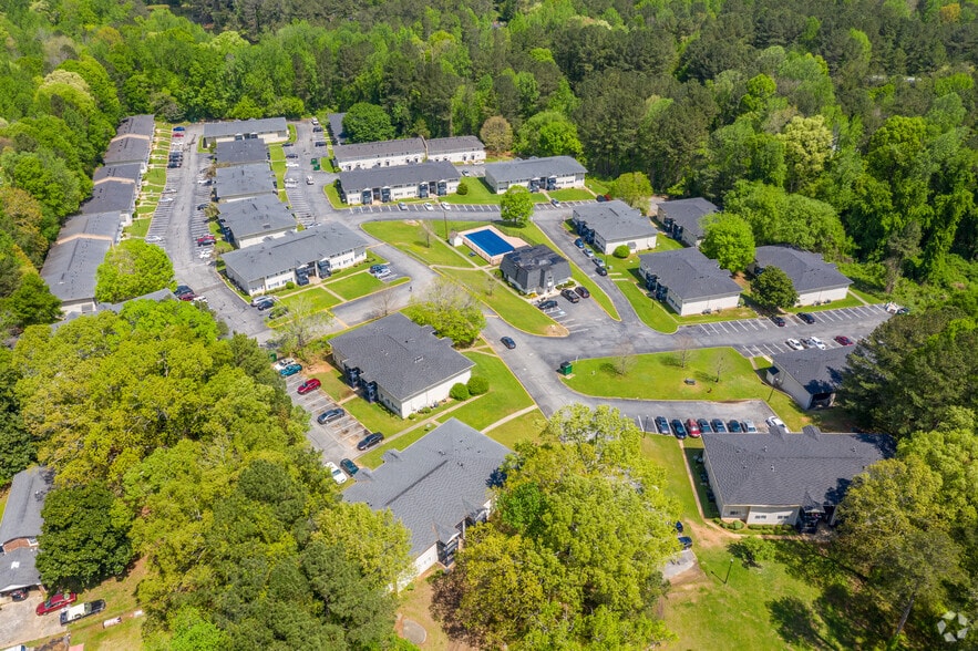 More Photos Of 3041 Landrum Dr SW, Atlanta Apartments For Sale