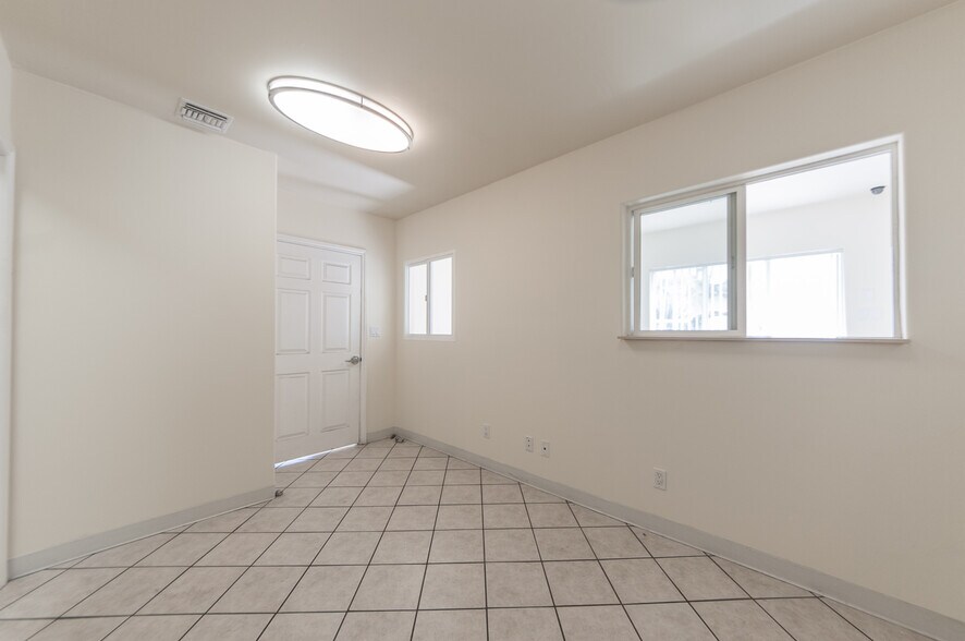 More Photos Of 5010 W Washington Blvd, Los Angeles Land For Lease