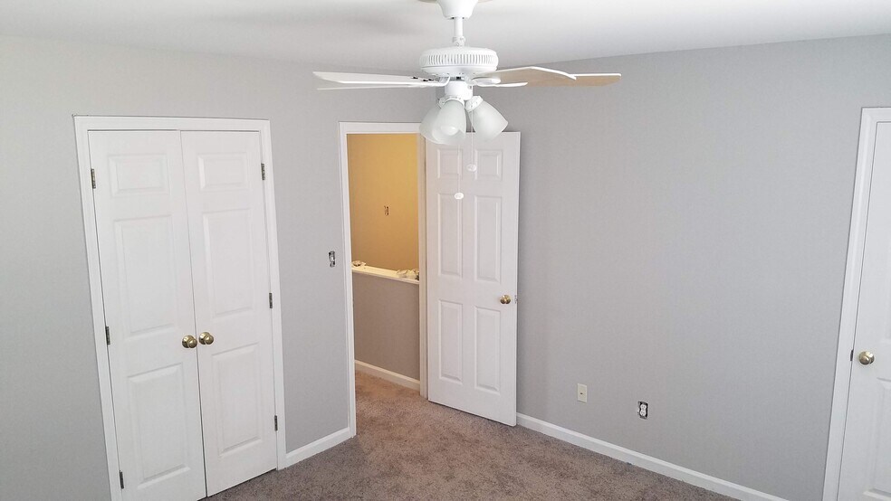 More Photos Of 600-650 S Main St, Mooresville Apartments For Sale