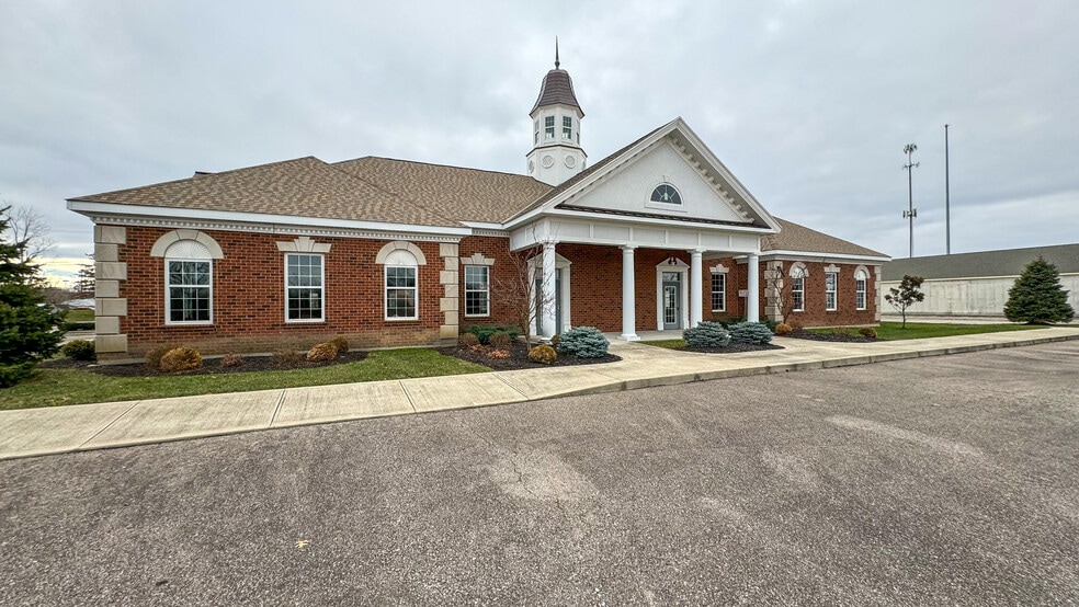 More Photos Of 5897 Montclair Blvd, Milford Office For Lease