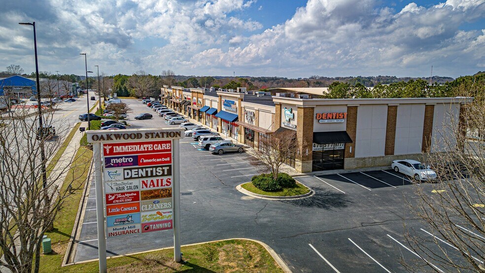 Primary Photo Of 3885 Mundy Mill Rd, Oakwood Freestanding For Sale