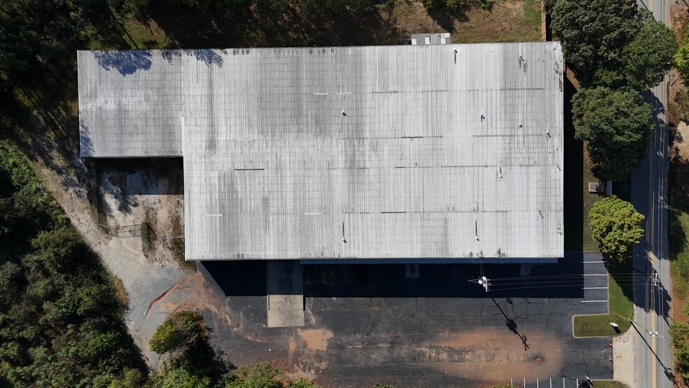 More Photos Of 4601 Lewis Rd, Stone Mountain Distribution For Lease