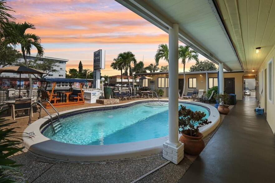 More Photos Of 1201 S Federal Hwy, Hollywood Hotel For Sale