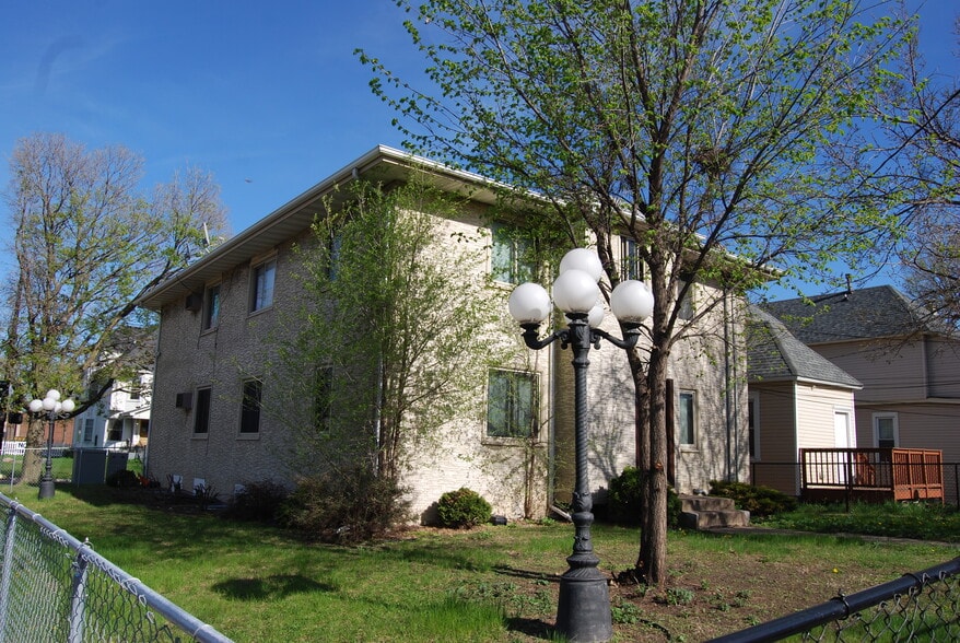 More Photos Of 2800 Stevens Ave, Minneapolis Apartments For Sale