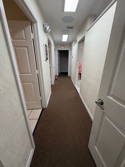 More Photos Of 3113 S Ridgewood Ave, Daytona Beach Medical For Lease