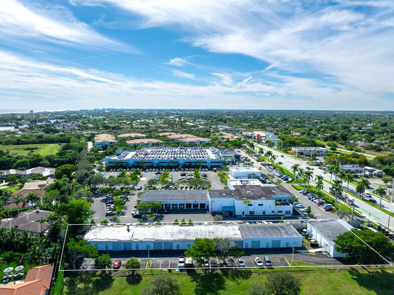 More Photos Of 2413 N Federal Hwy, Delray Beach Storefront Retail Residential For Lease