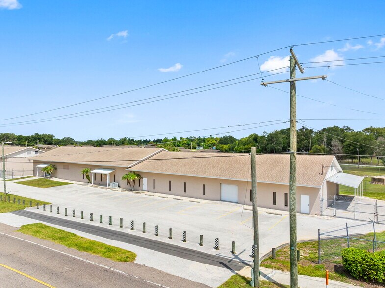 More Photos Of 9610 Harney Rd, Thonotosassa Warehouse For Sale