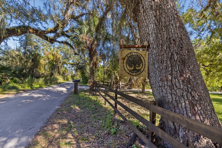 More Photos Of 17790 Caloosa Rd, Alva Apartments For Sale