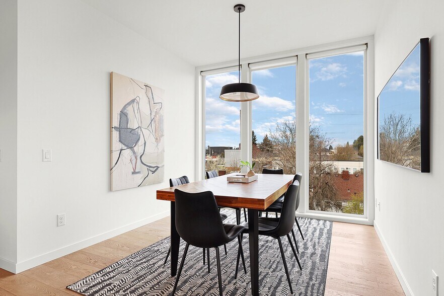 More Photos Of 1375 N Wygant ST, Portland Apartments For Sale