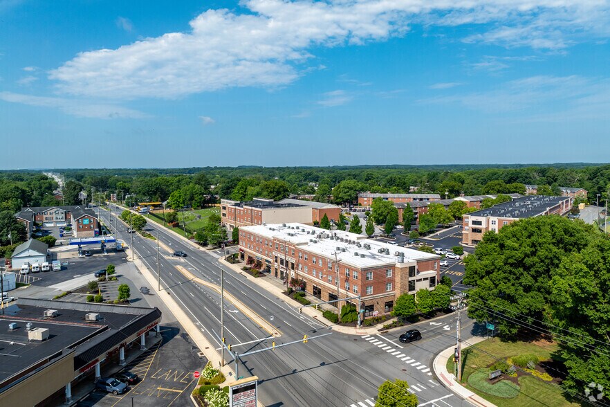 More Photos Of 250 S Main St, Newark Apartments For Lease