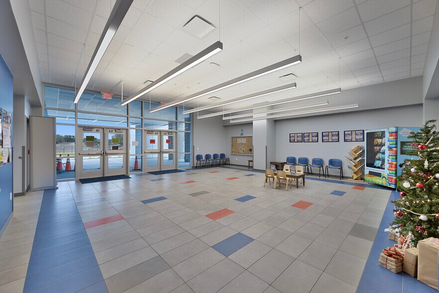 More Photos Of 7720 Park North Dr, Beaumont Schools For Sale