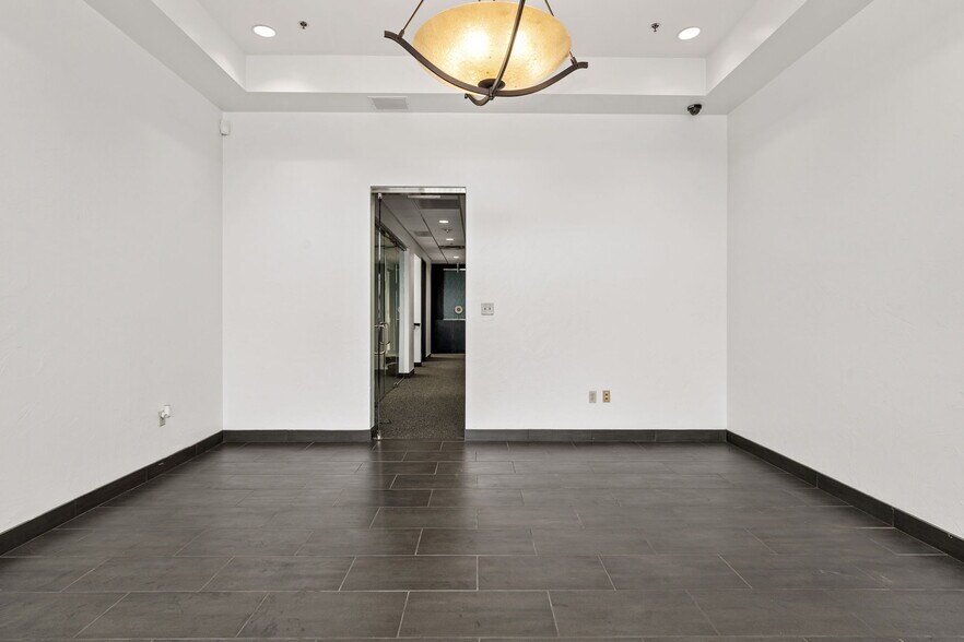 More Photos Of 8380 Warren Pky, Frisco Office For Sale
