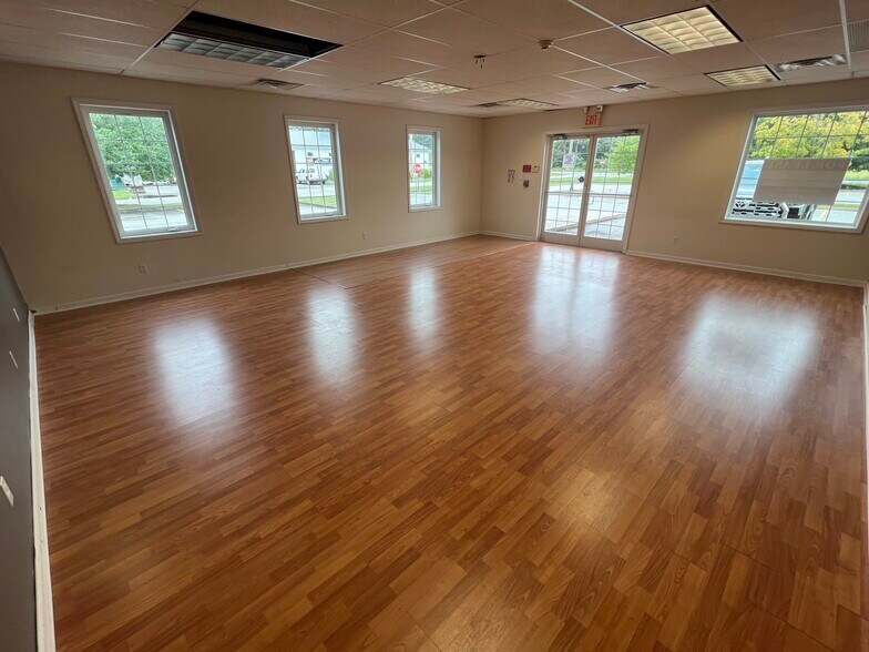 More Photos Of 1001 Route 376, Wappingers Falls Medical For Lease