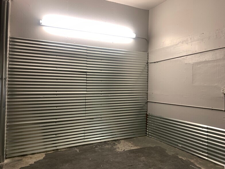 More Photos Of 2715 Highway 95, Bullhead City Self Storage For Lease