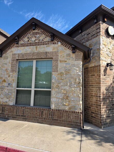 More Photos Of 8508 Precinct Line Rd, Colleyville Office For Lease
