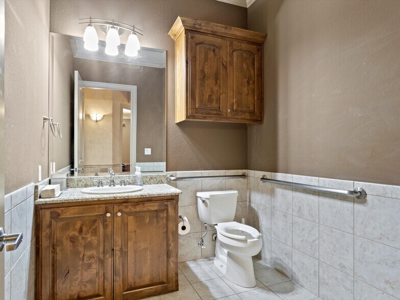 More Photos Of 4603 Colleyville Blvd, Colleyville Office For Sale