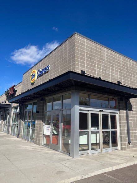 More Photos Of 7587 N Academy Blvd, Colorado Springs General Retail For Lease