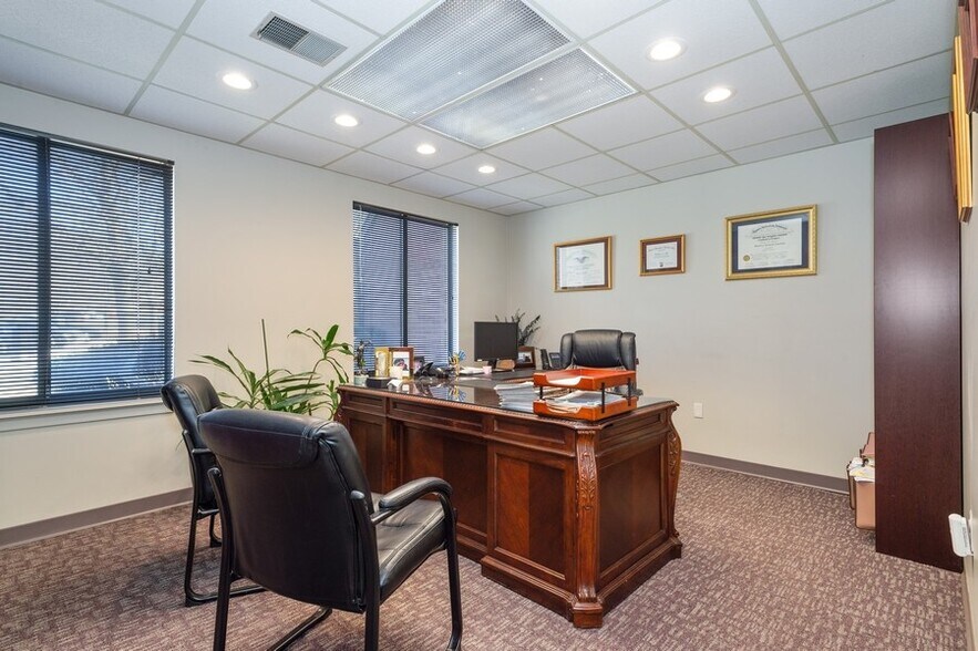 More Photos Of 35-37 Tamarack Cir, Skillman Medical For Lease