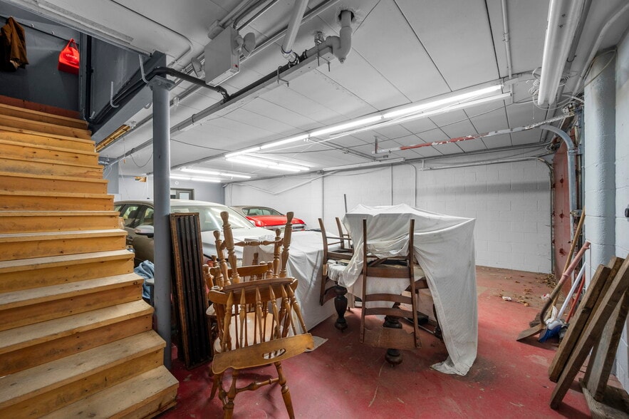More Photos Of 735-737 Snelling Ave N, Saint Paul Storefront Retail Office For Lease