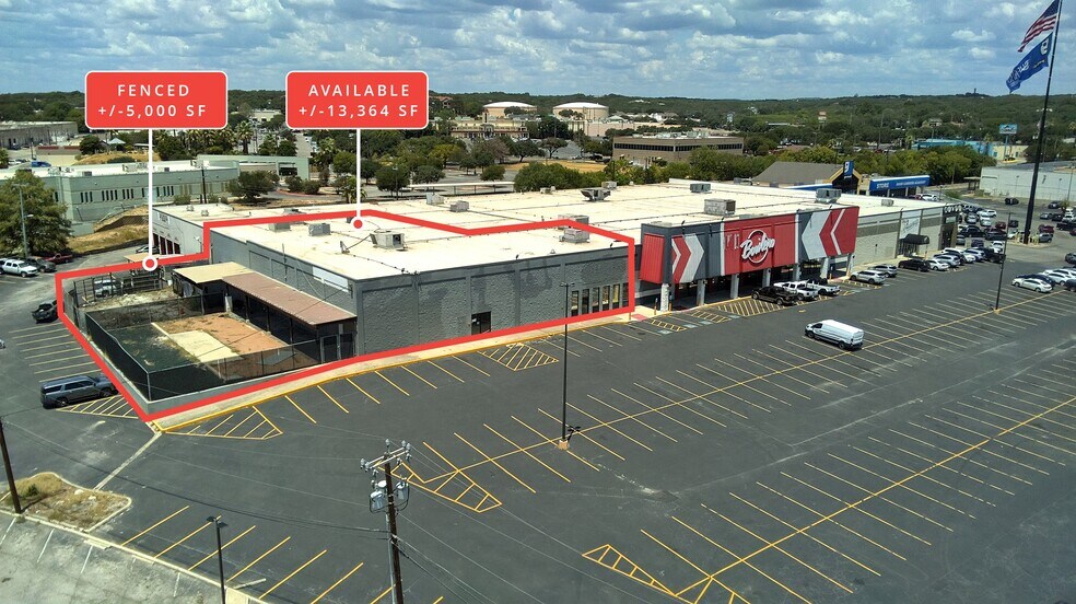 More Photos Of 13307 San Pedro Ave, San Antonio Freestanding For Lease