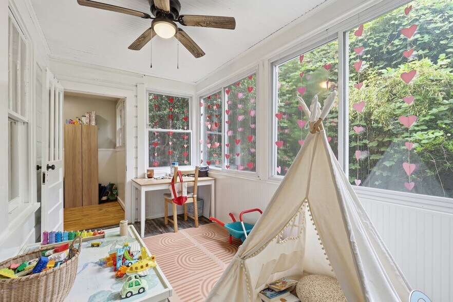 More Photos Of 117 Lucille Ave, Easley Multifamily For Sale