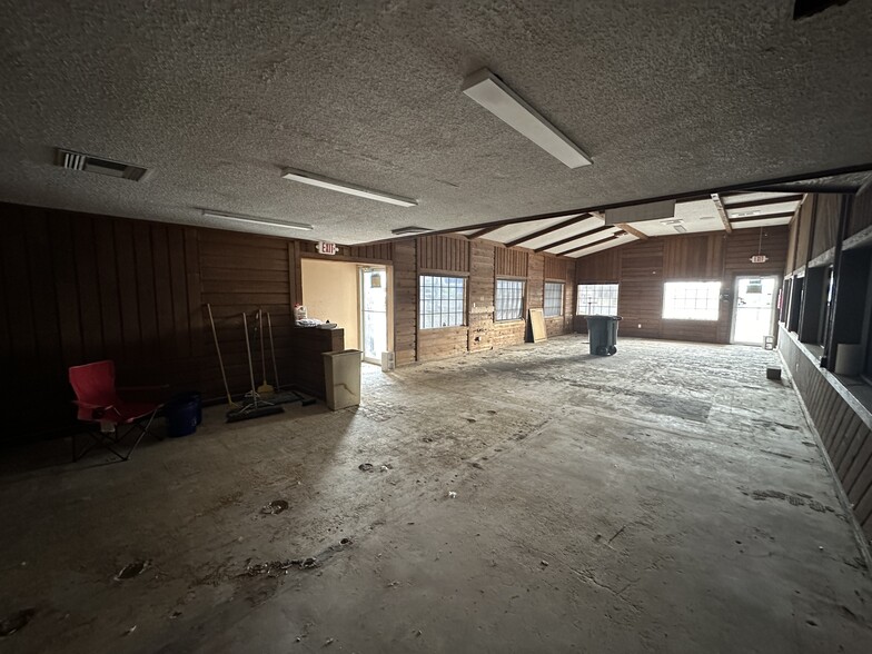 More Photos Of 1526 Pat Booker Rd, Universal City Storefront Retail Office For Sale