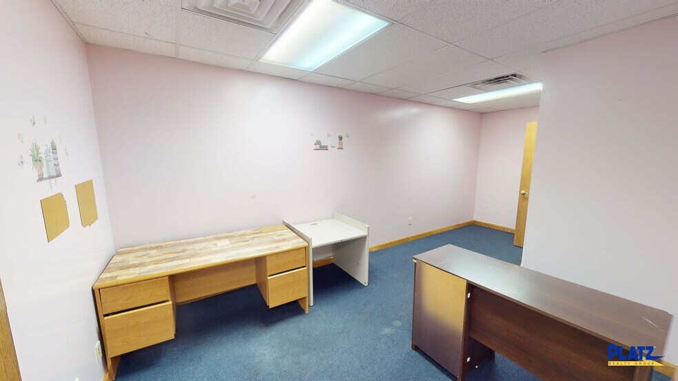 More Photos Of 1616 E Liberty St, Girard General Retail For Sale