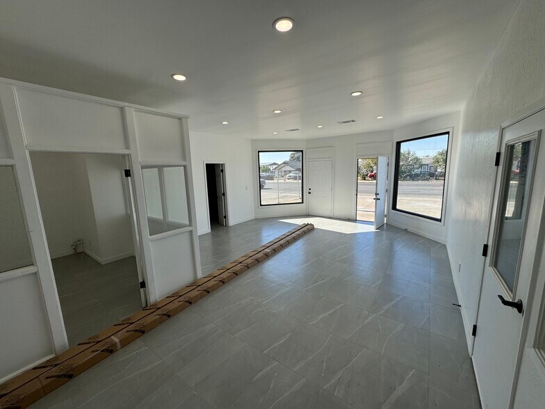 More Photos Of 416 S Main St, Porterville Auto Repair For Lease